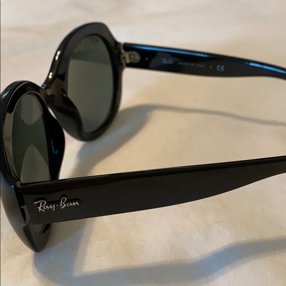 Ray-Ban Sunglasses - Picture 2 of 4
